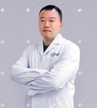 王龍波